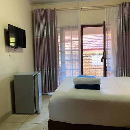 Matilinda Lodge Bulawayo Eksteriør billede
