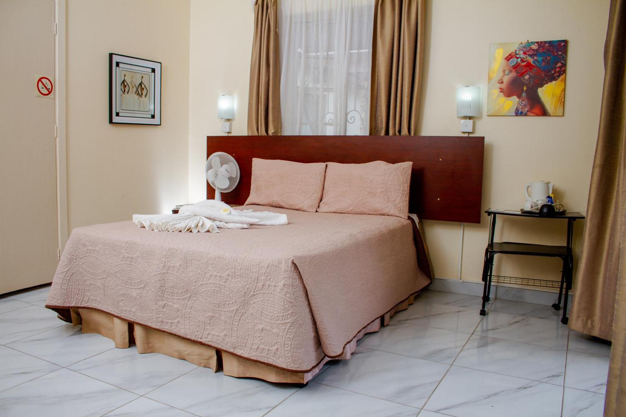 Matilinda Lodge Bulawayo Eksteriør billede